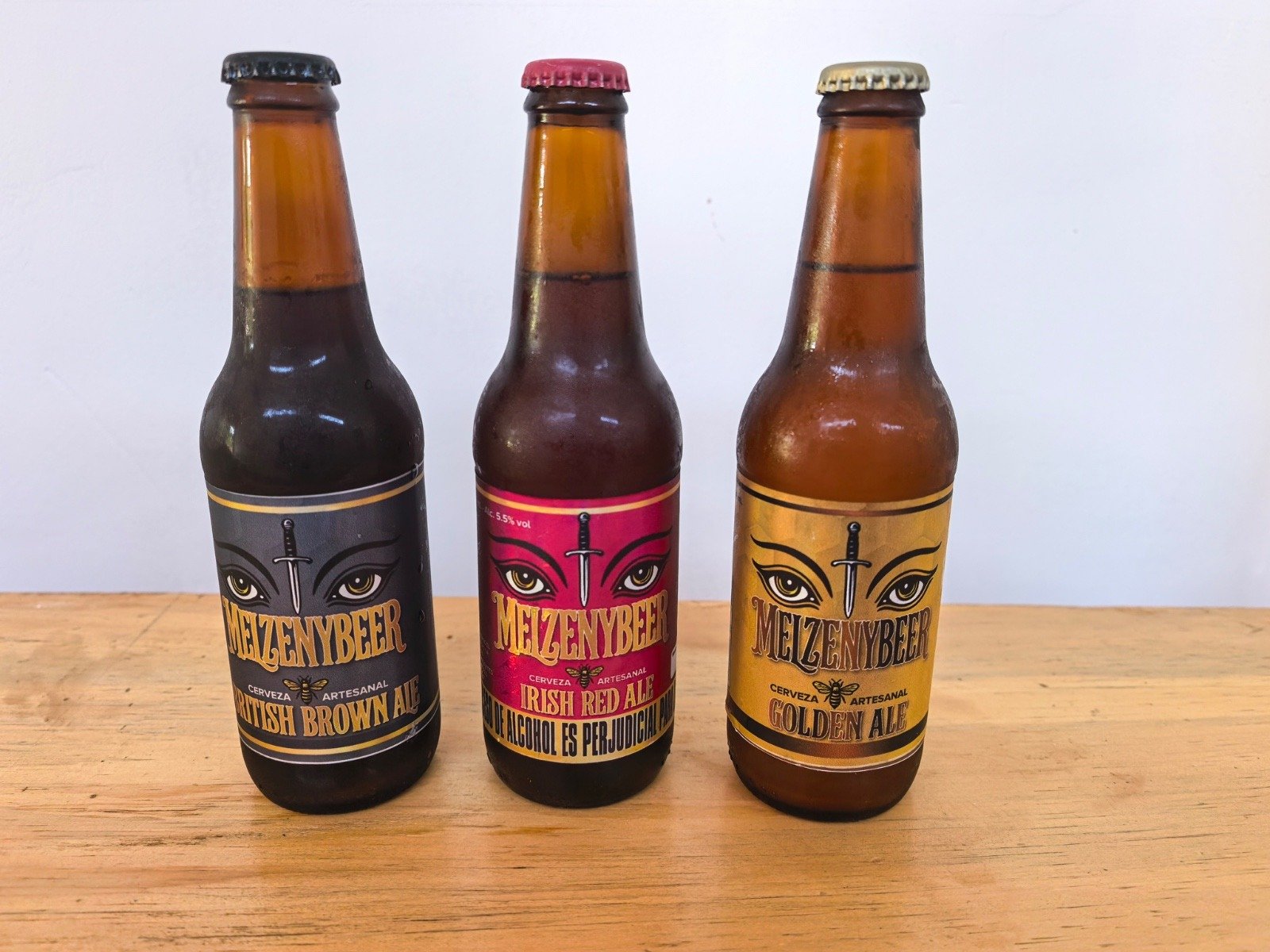 Elaboración de cerveza artesanal con miel y apiario Cervecería Muzen Garzón Huila